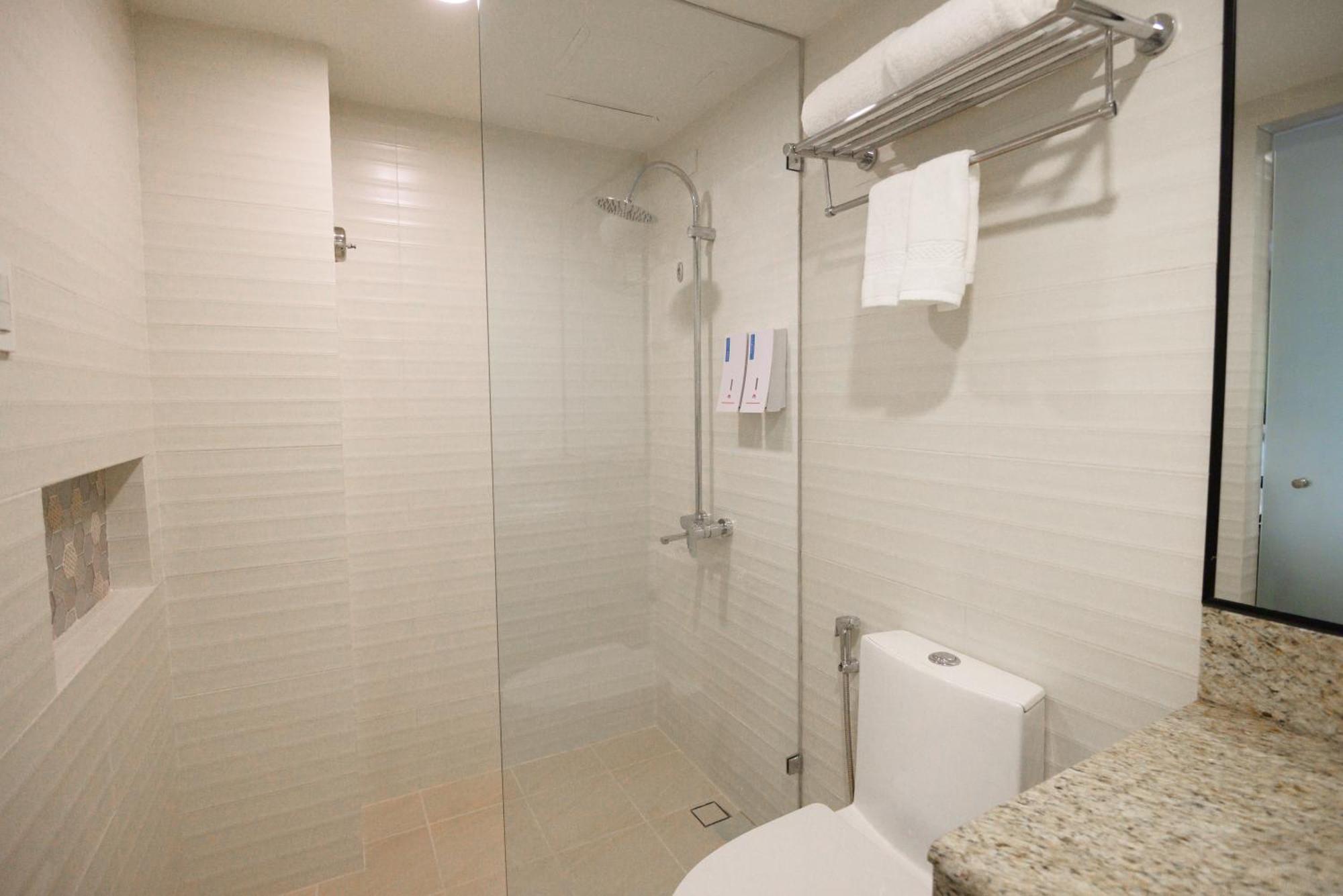Surestay Plus By Best Western Cebu City Dış mekan fotoğraf